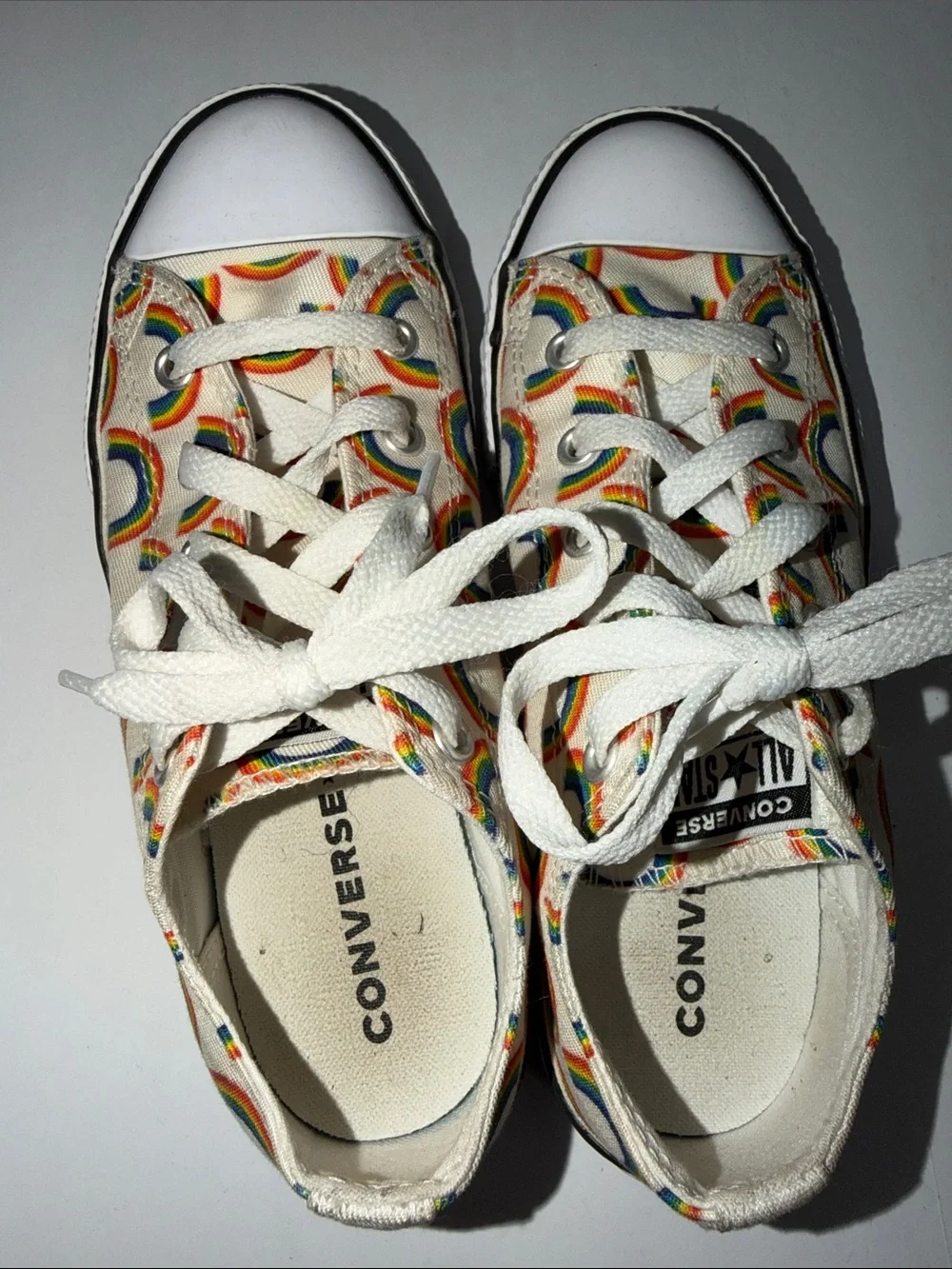 Converse Kids White Canvas Low-Top Sneakers with Rainbow Size 3